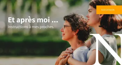Une fille enlace sa mère Une fille enlace sa mère